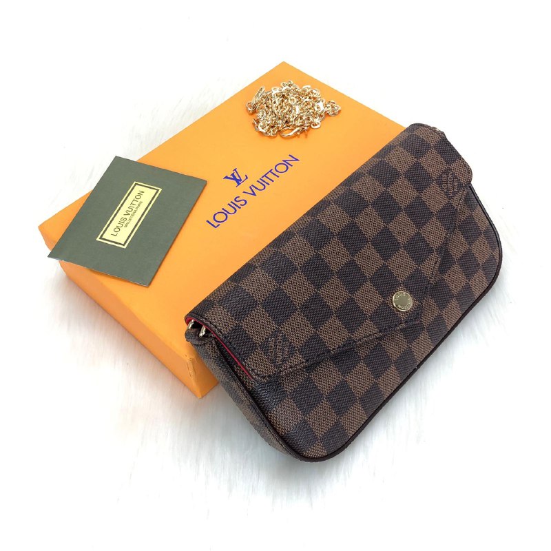 Louis Vuitton  Felice Clutch